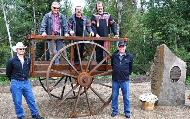 Red River Cart Monument at Lobstick Settlement